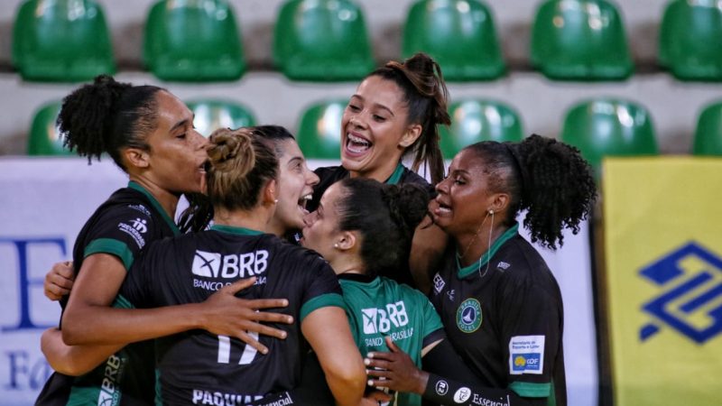Brasília Vôlei perde mais uma e continua sem saber o que é vencer na Superliga Feminina de Vôlei