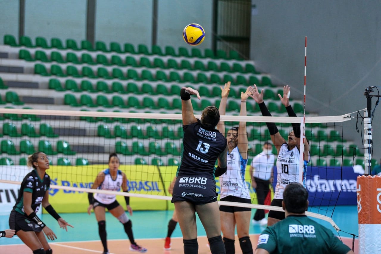 Brasília Vôlei volta à ação na Superliga Feminina contra o Barueri